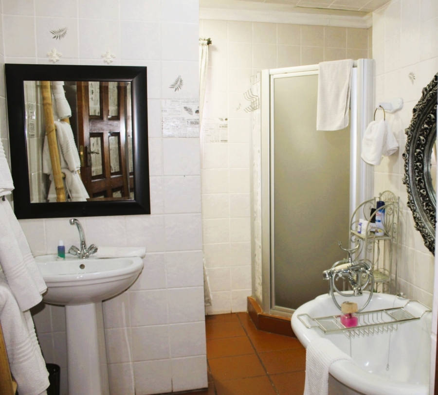 7 Bedroom Property for Sale in Parys Free State
